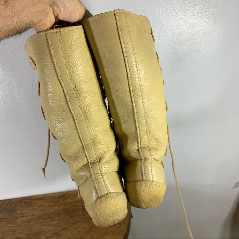 Moccasins mukluks Winter leather waterproof boots like new - Picture 8 of 12